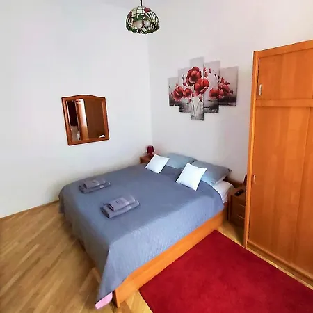 Little Hungary Apartment
